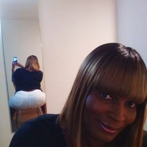 Meet your Posher, Pam